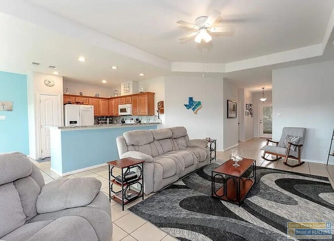 Foto del edificio - 39 Torrey Pines Dr