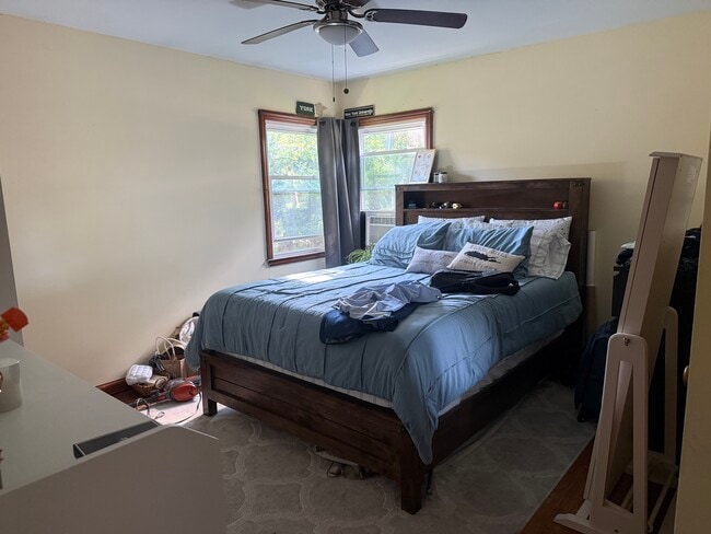 Bedroom - 242 George St