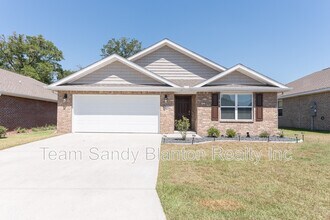Building Photo - 7486 Oak Lake Blvd
