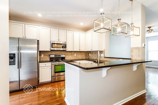 Building Photo - 811 Skybrook Falls Dr
