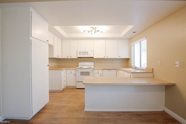 Building Photo - 2 br, 2 bath House - 27880 Foxfire Street