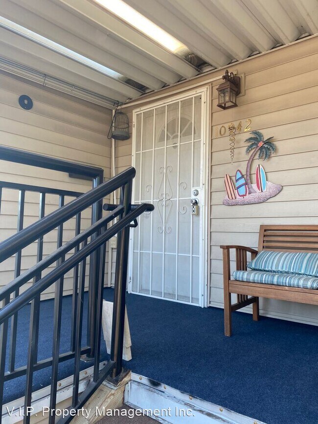 Building Photo - 2 br, 1.5 bath House - 10942 NE Weidler St