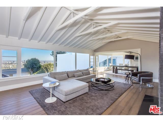 Foto del edificio - 8501 Hedges Pl