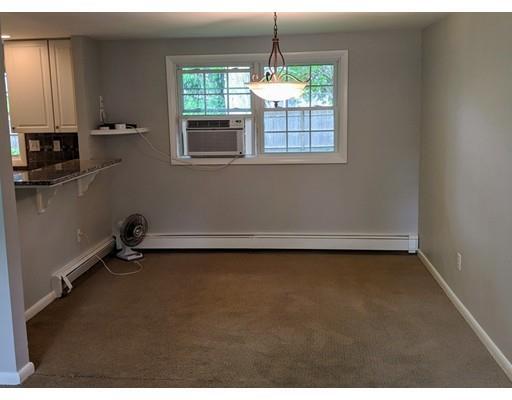 Foto del edificio - 39 Hemlock Dr