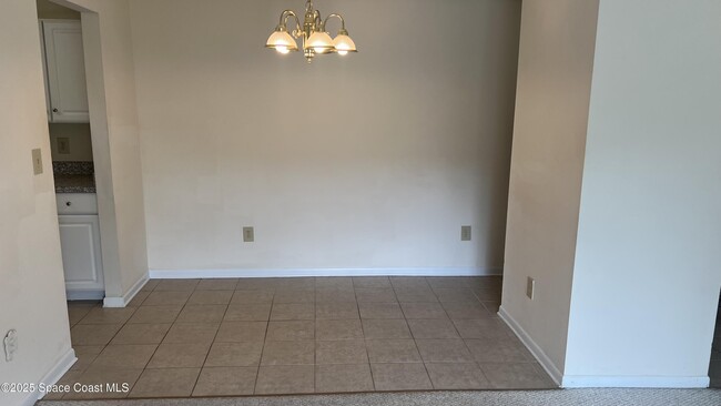 Building Photo - 3585 Sable Palm Ln