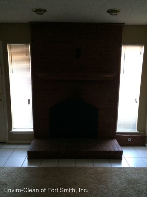 Foto del edificio - 8605-8607 Southridge Dr
