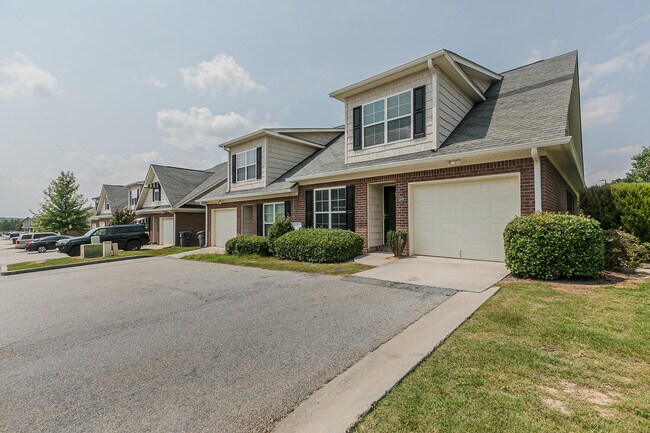 Foto del edificio - 100 Grove Landing Ct