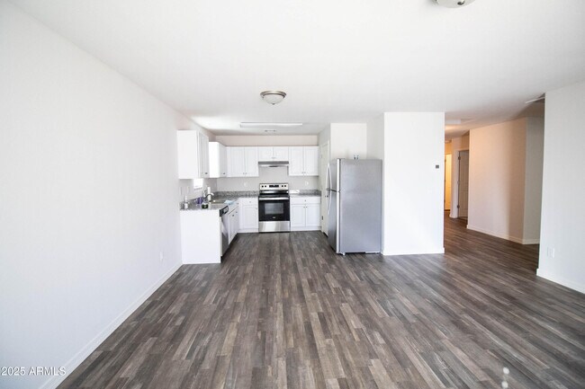 Foto del edificio - 1675 E Judi St