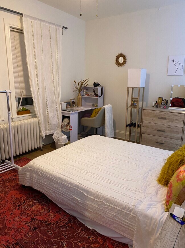 Foto del edificio - 3327 Powelton Ave