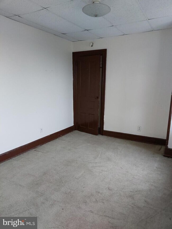Foto del edificio - 14 STARR Rd