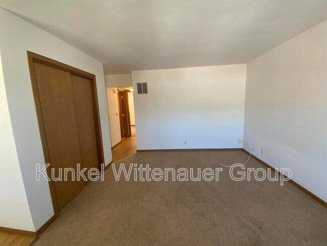 Foto del edificio - 1802 Jamestown Rd