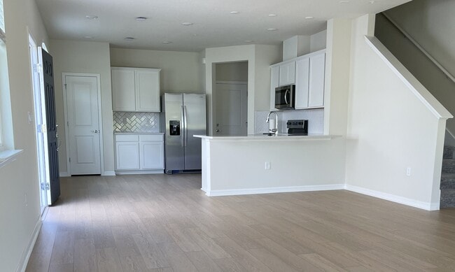 Foto del edificio - 3156 Emerald Acrs Ln