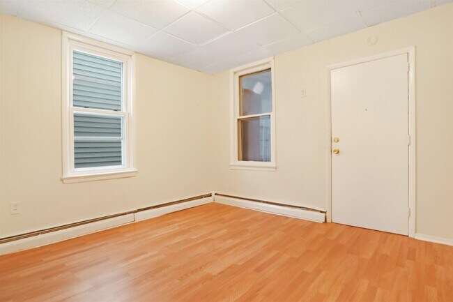 Foto del edificio - 87 W 24th St