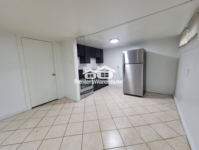 Foto del edificio - 1056 Regent St SW