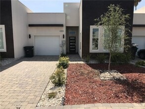 Building Photo - 27 N 51st St