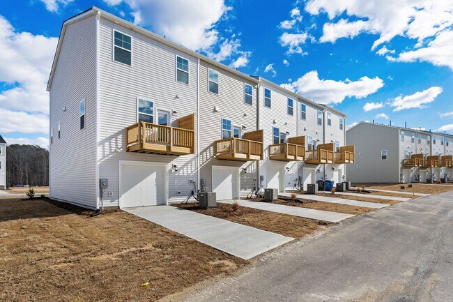 Foto del edificio - 3 bed 3.5 bath