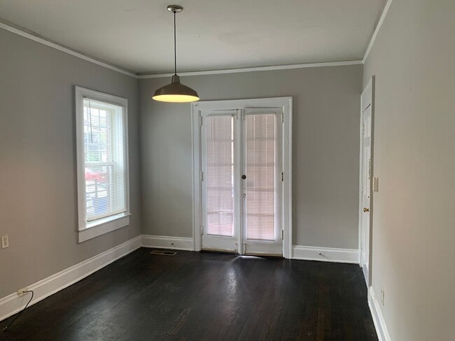 Foto del edificio - Beautiful 2 Bedroom in Poncey Highlands!