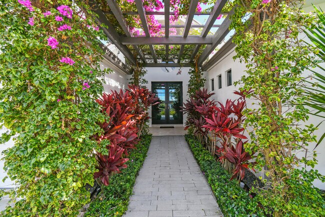 Foto del edificio - 170 Beacon Ln