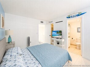 Building Photo - 11000 S Ocean Dr