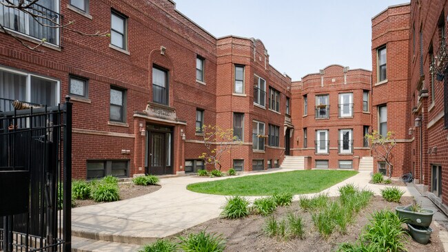 Foto del edificio - 3710 W Wrightwood Ave