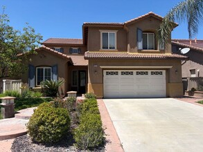 Building Photo - 46263 Drymen Ave