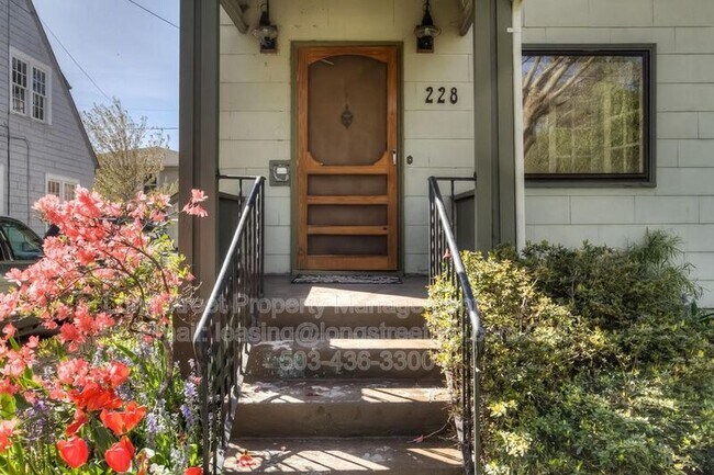 Foto del edificio - 228 NW 11th St