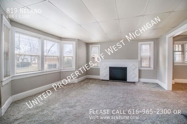Building Photo - 819 Neland-