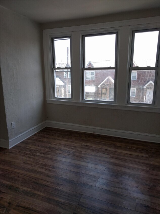 5228 N Hutchinson St, Philadelphia, PA 19141 House for Rent in