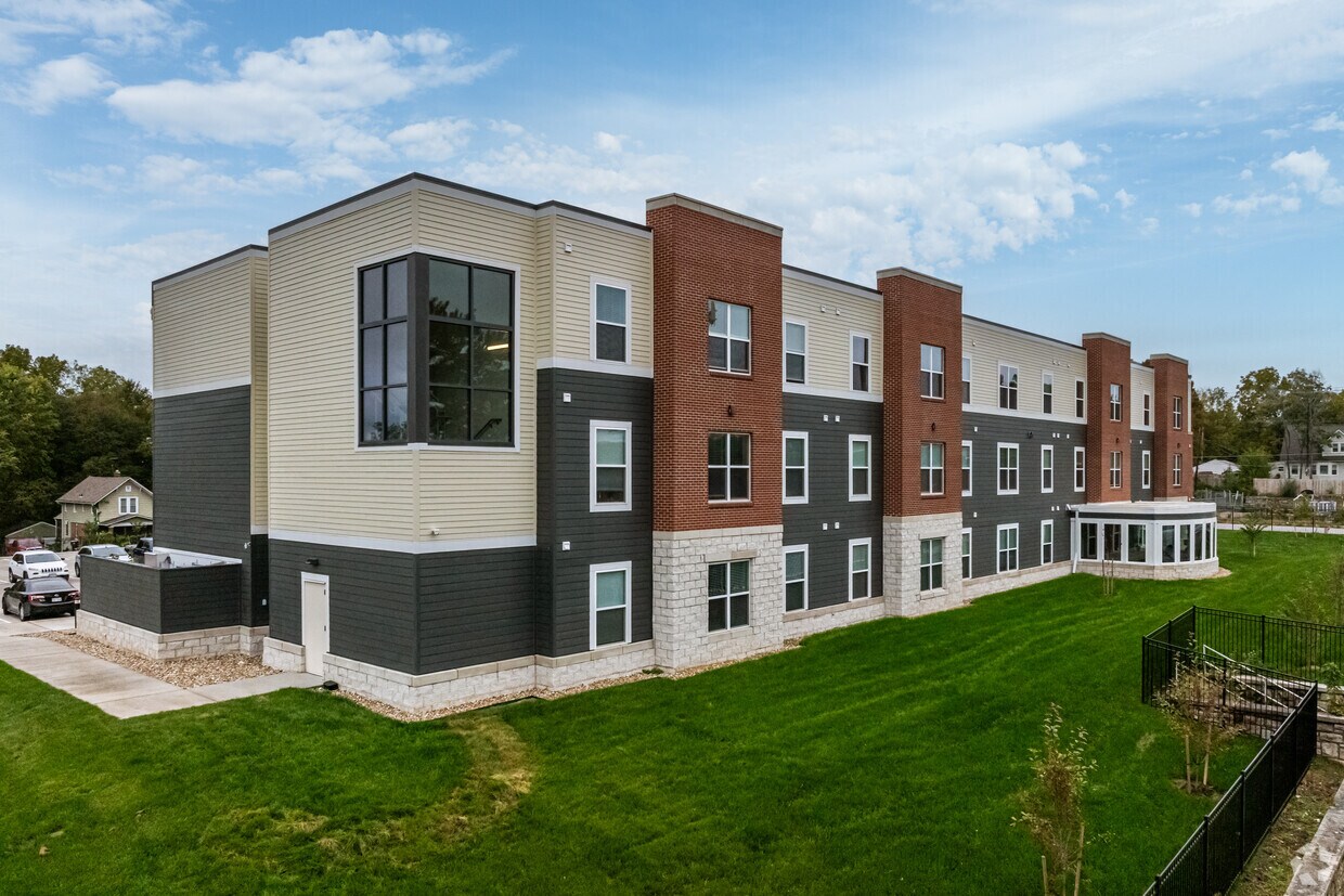 Foto del edificio - Greenwood Senior