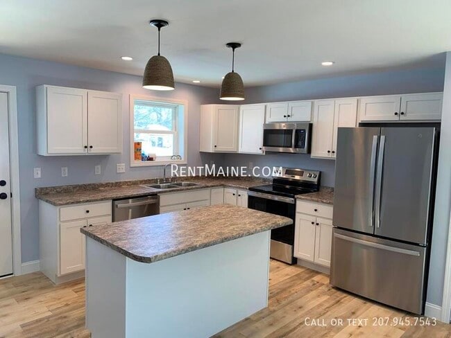 Building Photo - 14 Wildwood Dr