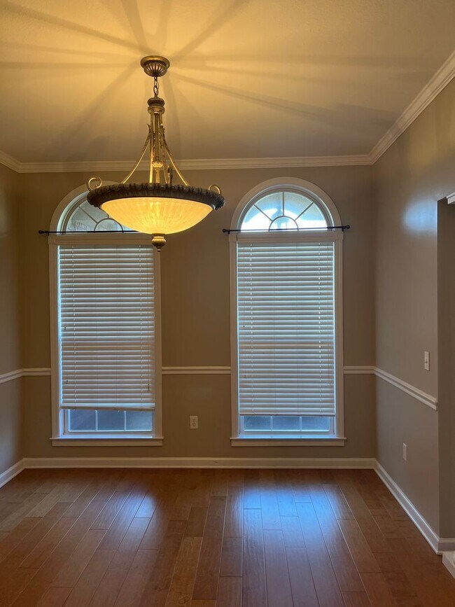 Foto del edificio - 4 br, 2.5 bath House - 205 Fountain Crest Dr