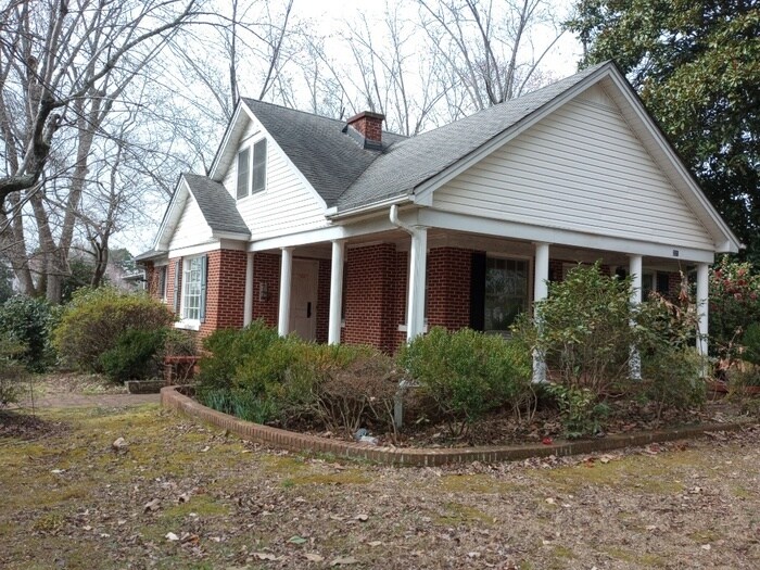 221 Old Cedar Rock Rd, Easley, SC 29640 House Rental in Easley, SC
