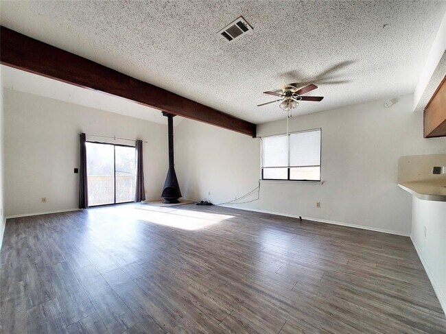 Building Photo - 3568 Ranch Rd 2222