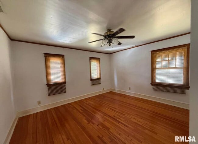 Foto del edificio - 611 W High St