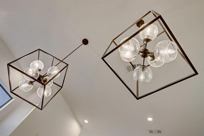 Foto del edificio - 732 W 22nd St