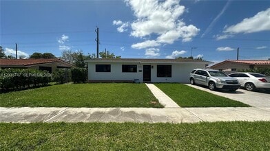 Building Photo - 5110 SW 106th Ave