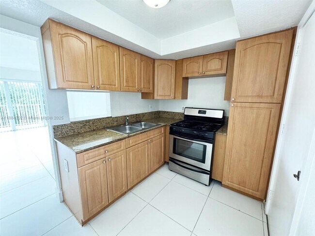 Foto del edificio - 7701 SW 88th St