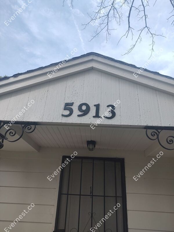 Building Photo - 5913 NW Bell Rd