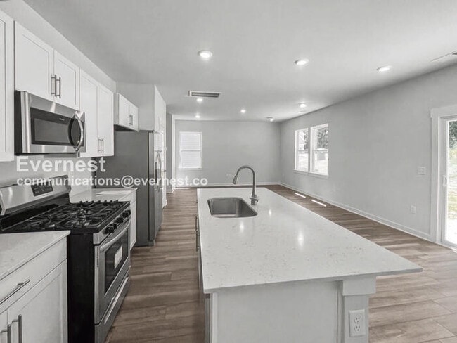 Foto del edificio - 2284 Robert Gwynne Dr