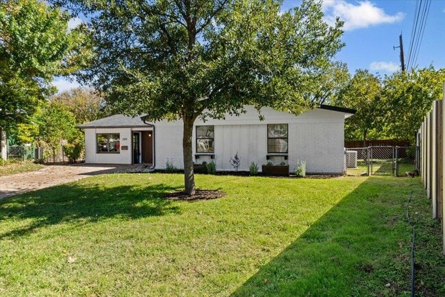 Building Photo - 2014 Hardy Cir