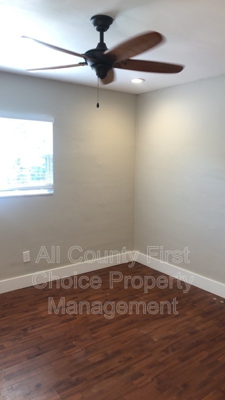 Building Photo - 218 S Hillcrest Ave