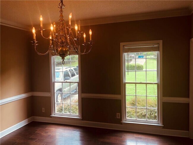 Foto del edificio - 704 Laurel Chase SW