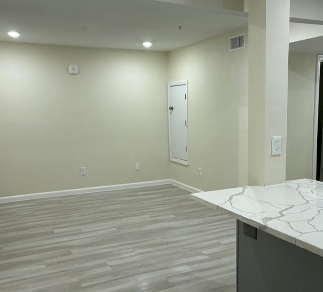 Foto del edificio - 355 N 18th St