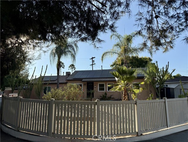 Foto del edificio - 6203 Goodland Ave