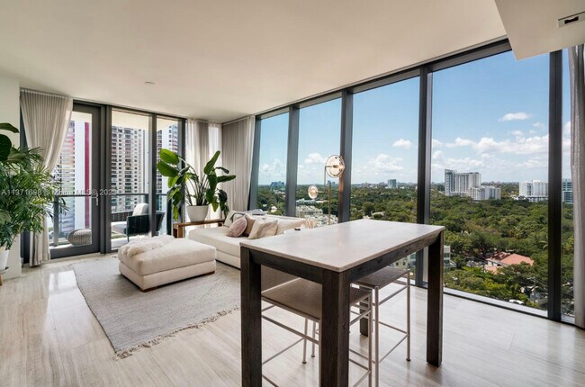 Foto del edificio - 1451 Brickell Ave