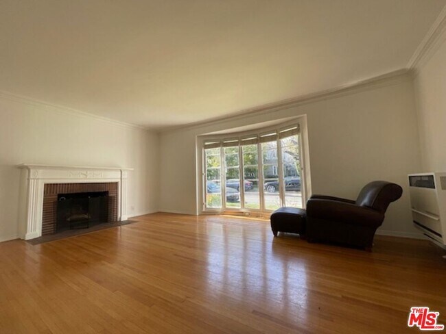 Foto del edificio - 1206 Beverly Green Dr