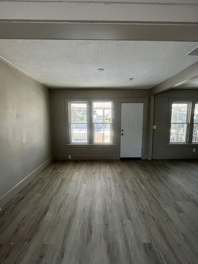 Foto del edificio - 4331 11th St