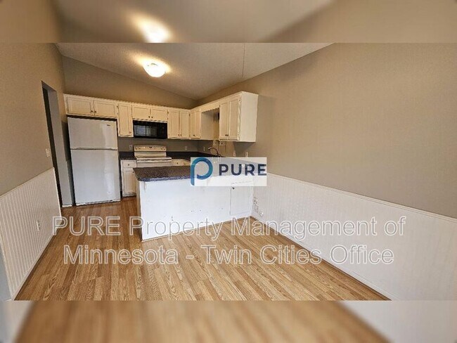 Building Photo - 363 98th Ave NE