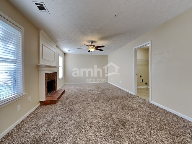 Building Photo - 1821 Chardin Way