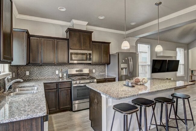 Building Photo - 2206 Oso Bay Preserve Dr
